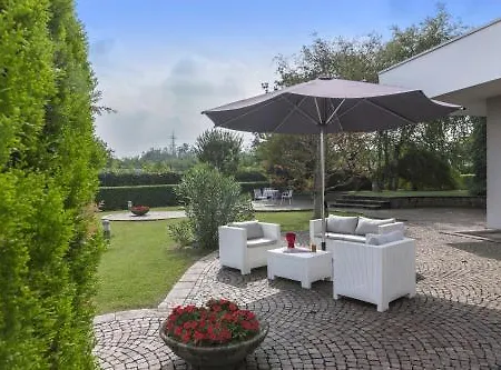 فندق Mealba & Pool 4*