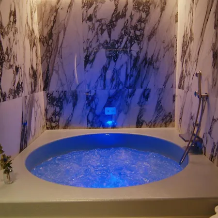 فندق Mealba & Pool