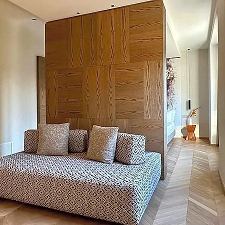 فندق Mealba & Pool 4*